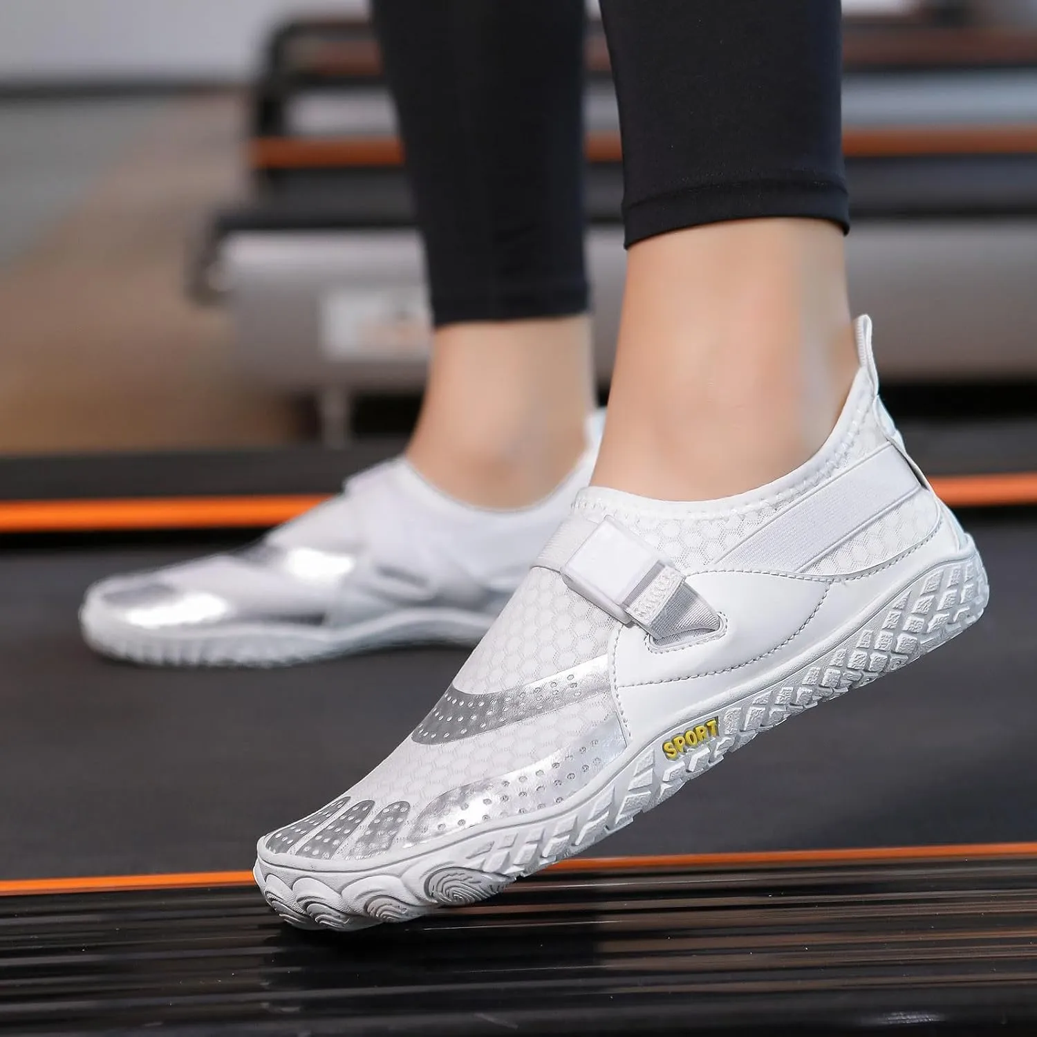 2025 Water Shoe Women Men Flats Slippers Comfortable Non-Slip Walking Footwear Summer Beach Vacation Slides Breathable Soft Sole Sport Sneakers Indoor/Outdoor Slip-On Loafer Shoes