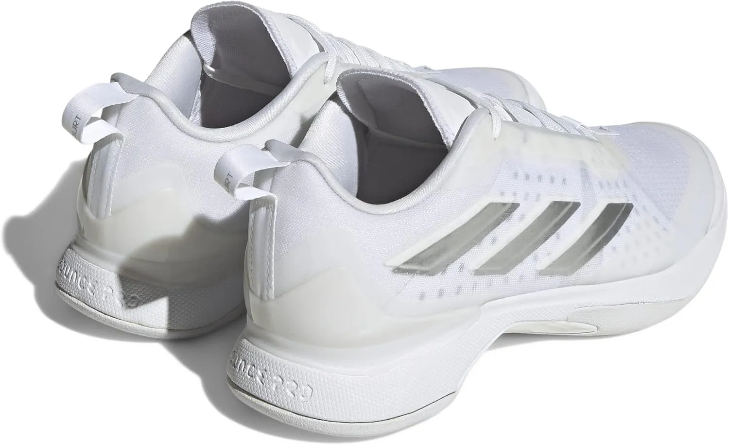 adidas Women's Avacourt Tennis Shoe