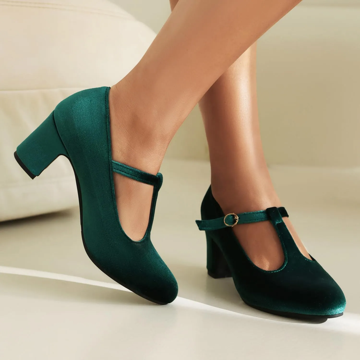 Caradise Women's T-Strap Buckle Mary Jane Chunky Block Heel Vintage Wedding Party Casual Dress Pump Shoes