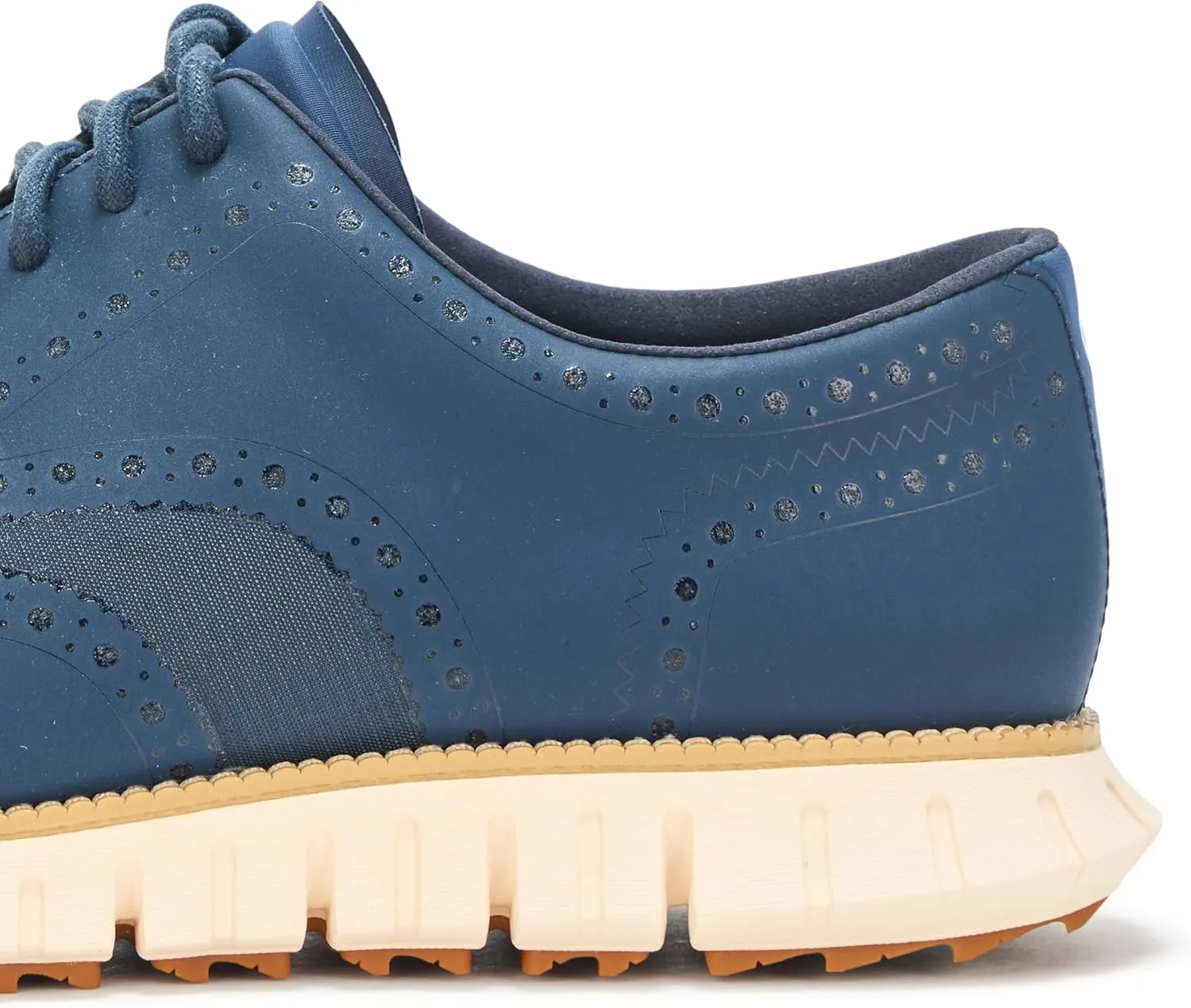 Cole Haan Men's Zerogrand Remastered No Sew Wingtip Golf Sneaker