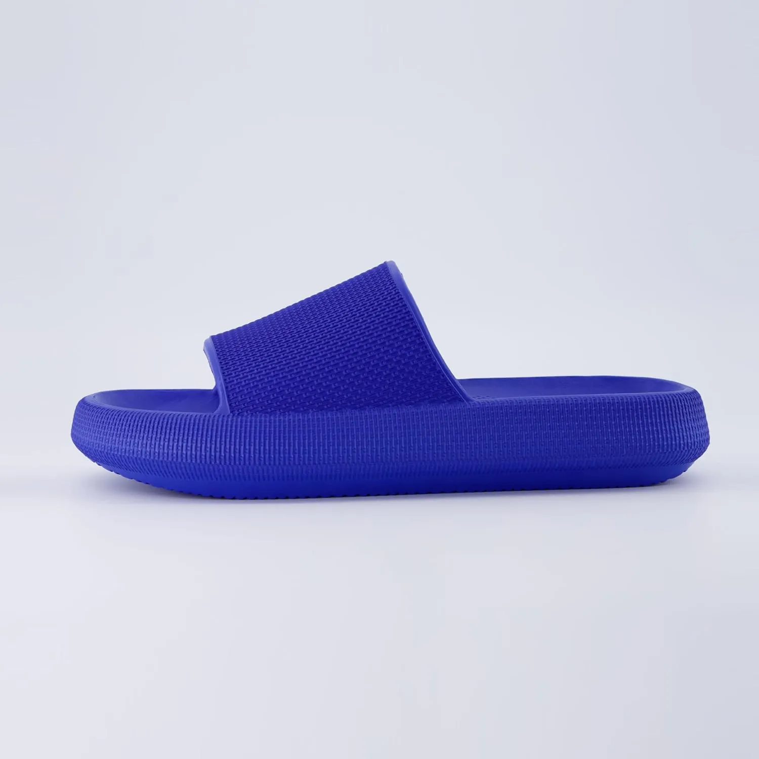 CUSHIONAIRE Men's Feather cloud recovery pool slide with  Comfort