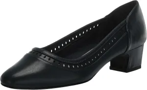 Easy Street Women's Giana Pump