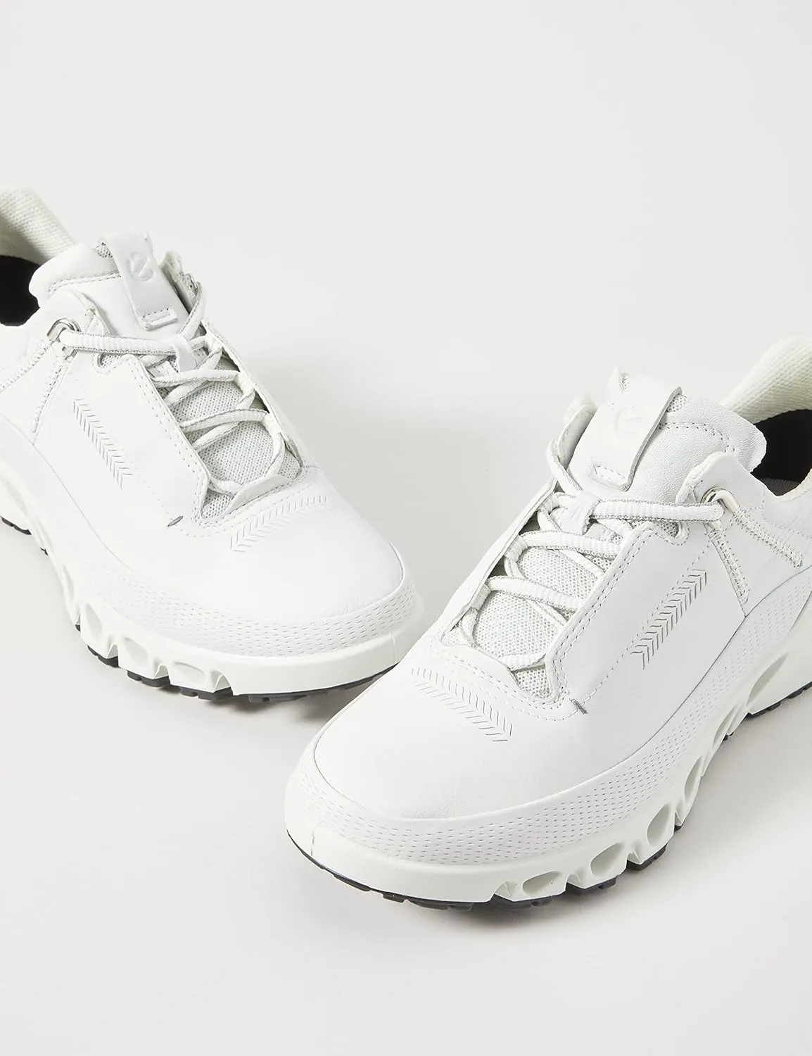 ECCO Women's Omni-Vent GORE-TEX waterproof Sneaker