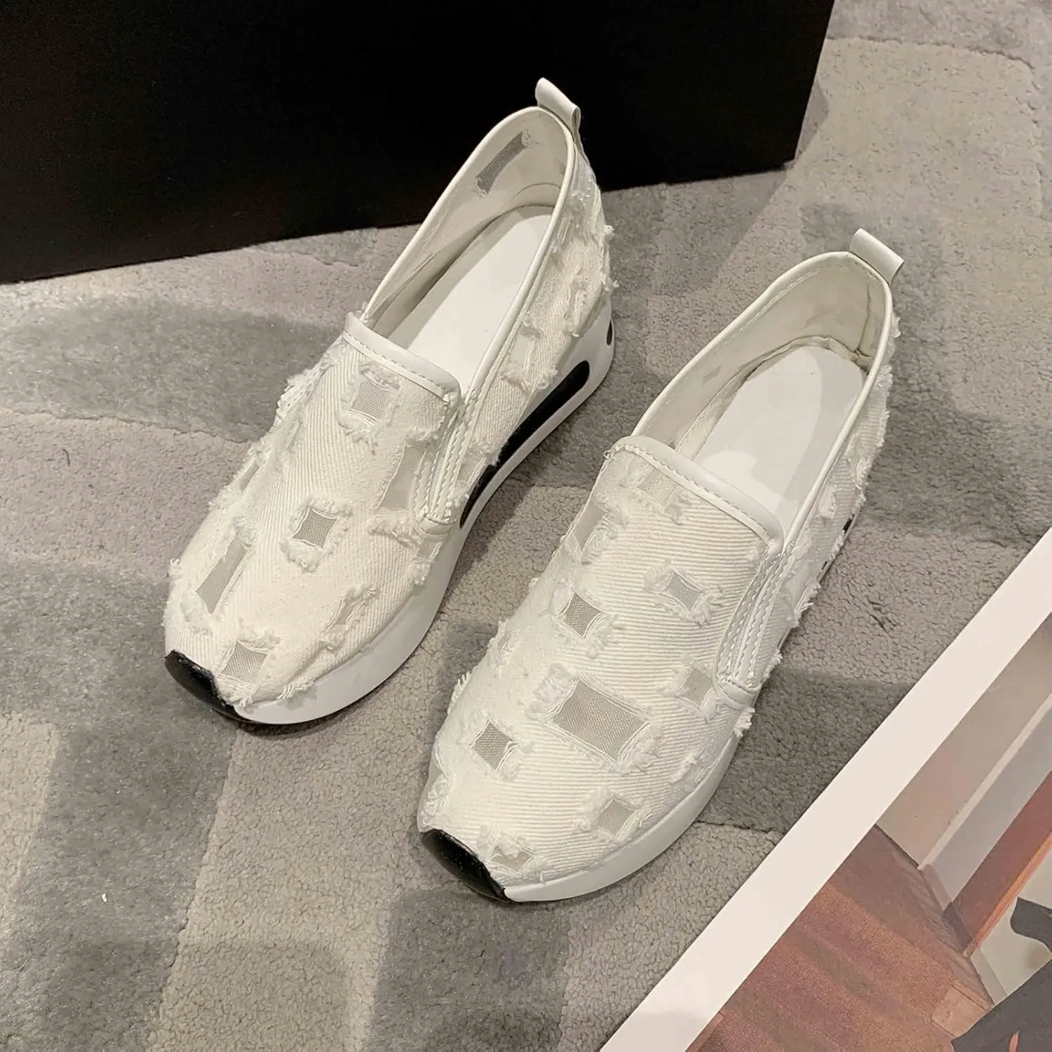 Loafers for Women Platform Wedge Sneakers Floral Embroidery Breathable Mesh Sneakers Lightweight Breathable Slip On Softsole Walking Shoes