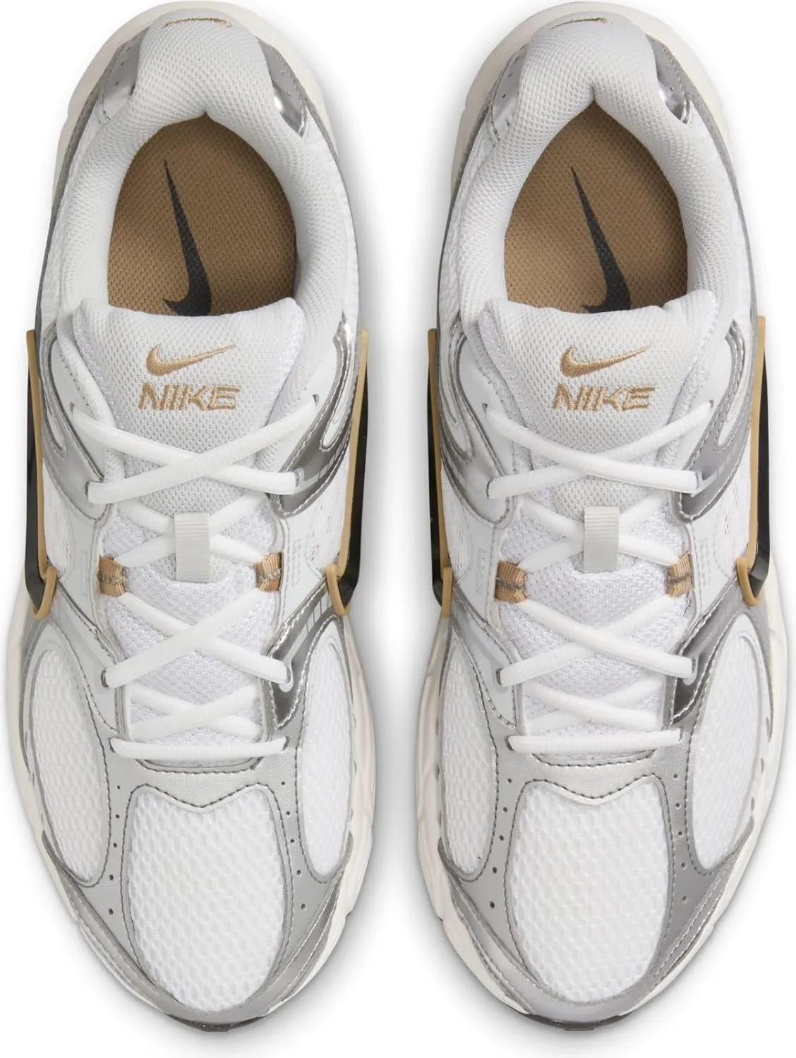 Nike Men's V5 Runner Sneaker