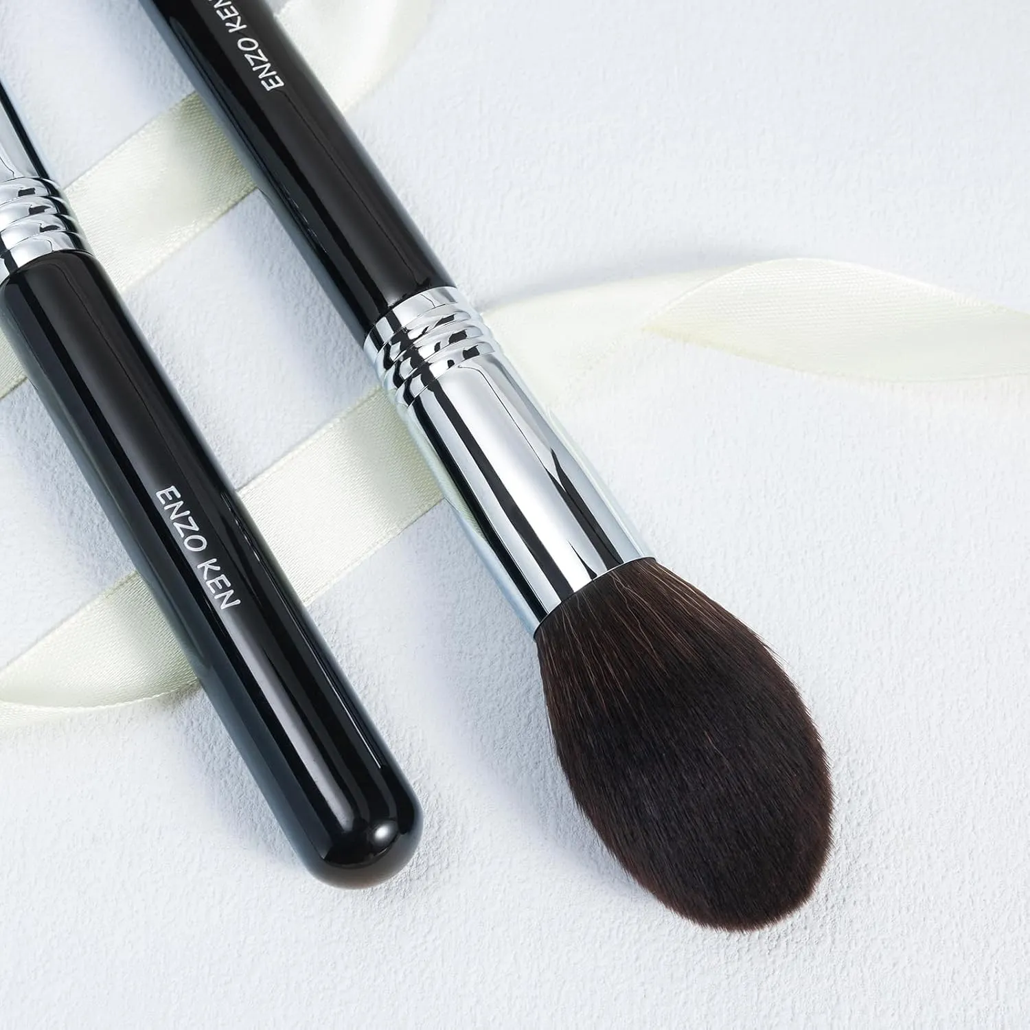 Powder Brush, Highlighting Brush, Contour Brushes, Face Blending Brush, Fluffy Blush Brush for Cheeks, Nose Highlighter Brush. (908B)